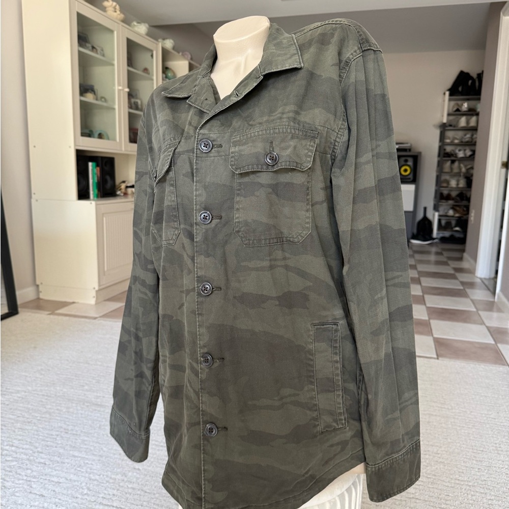 Abercrombie & Fitch Mens Large Green Camo Canvas Military Shacket